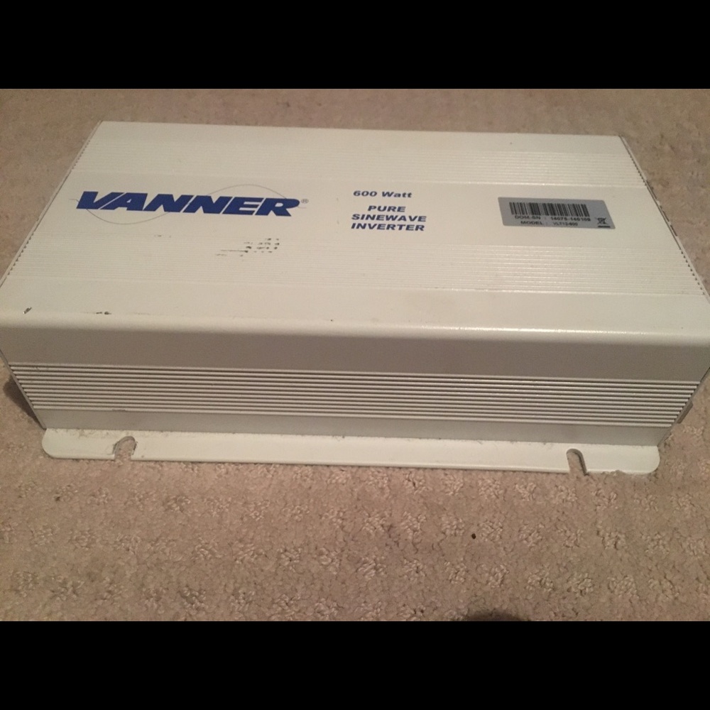 Last one. White 600 Watt Inverter.